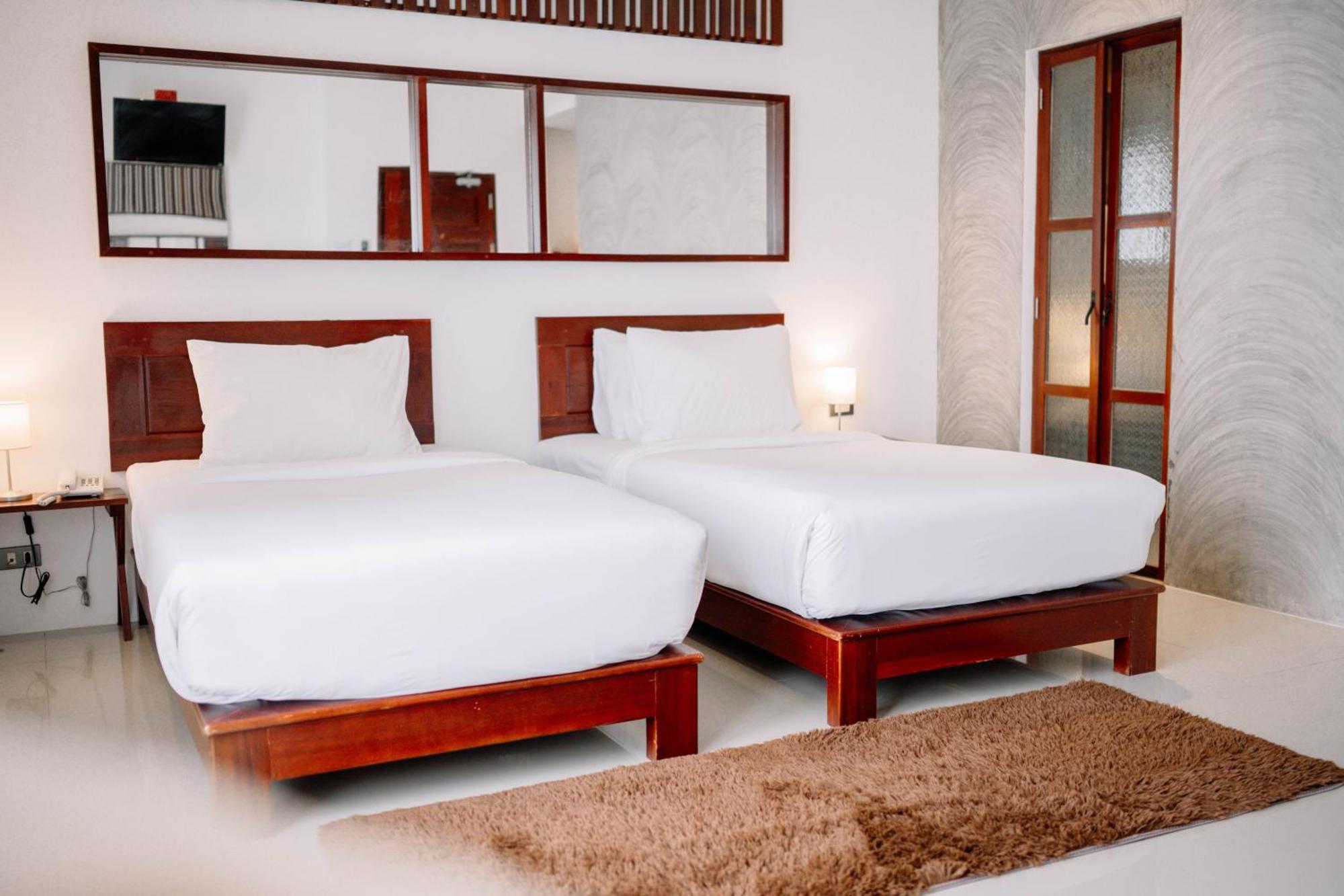 S 2 Modern Boutique Hotel Vientiane Exterior foto