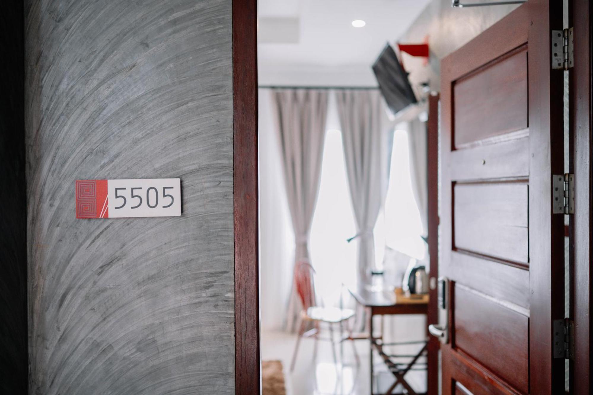 S 2 Modern Boutique Hotel Vientiane Exterior foto
