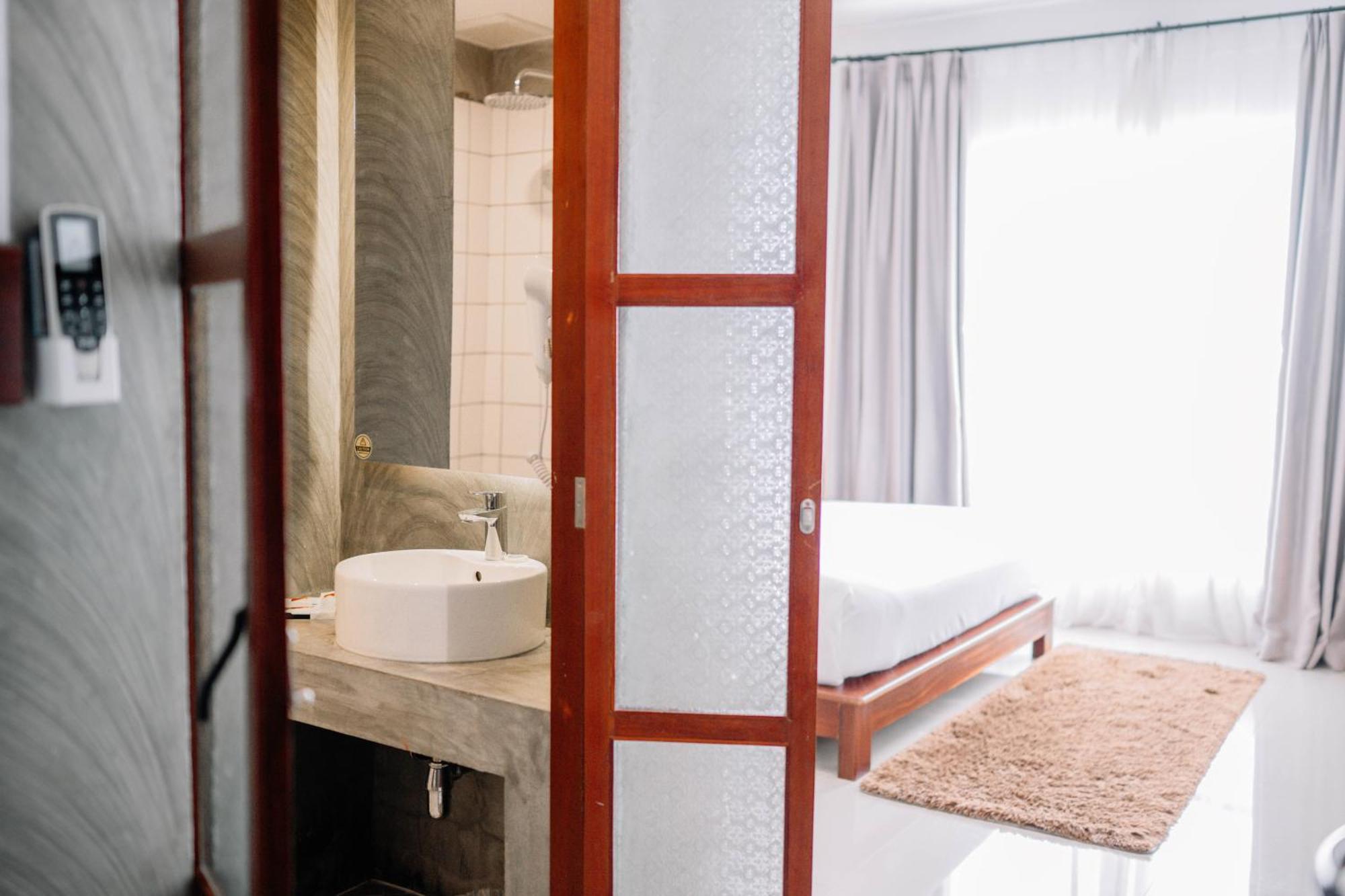 S 2 Modern Boutique Hotel Vientiane Exterior foto