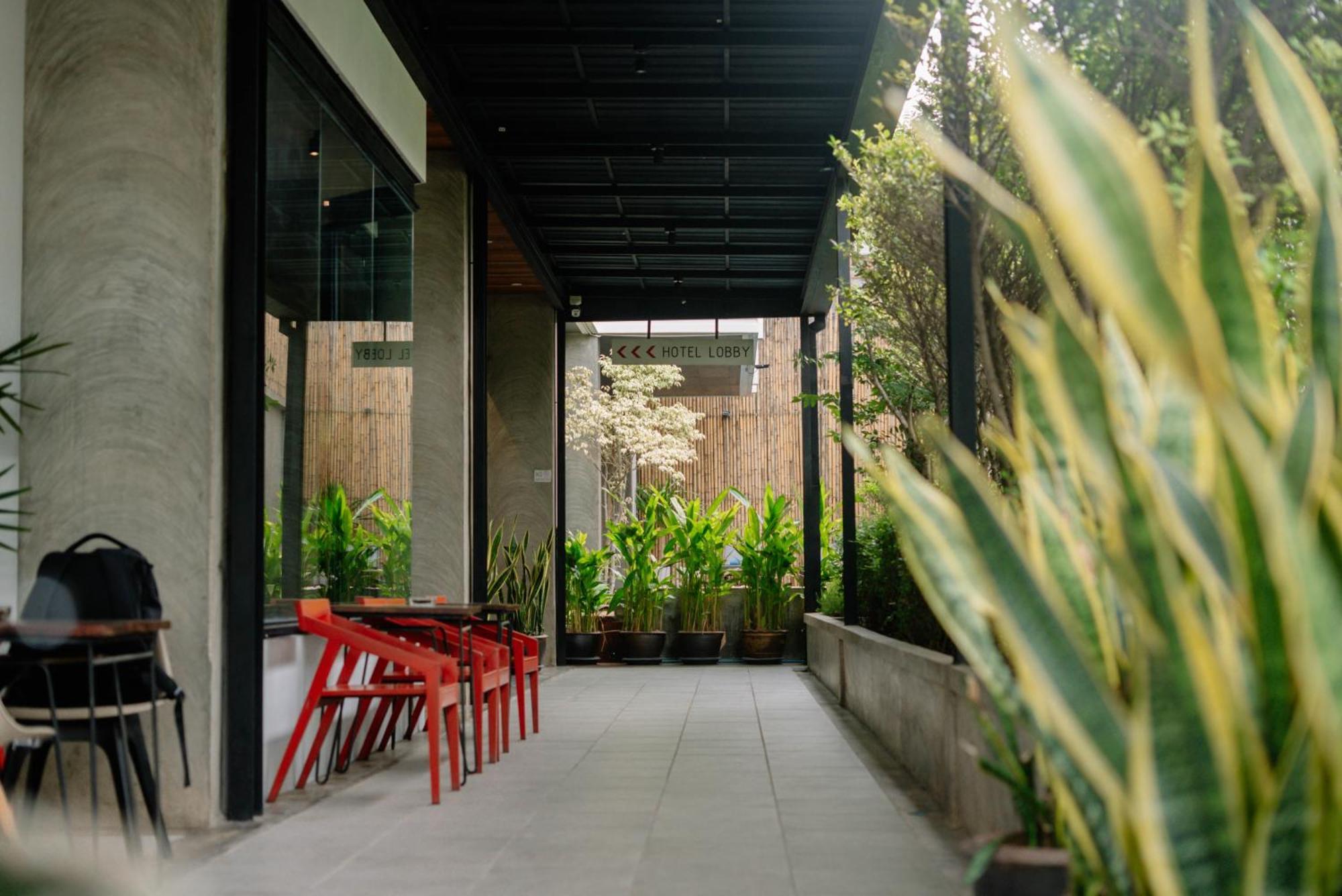 S 2 Modern Boutique Hotel Vientiane Exterior foto