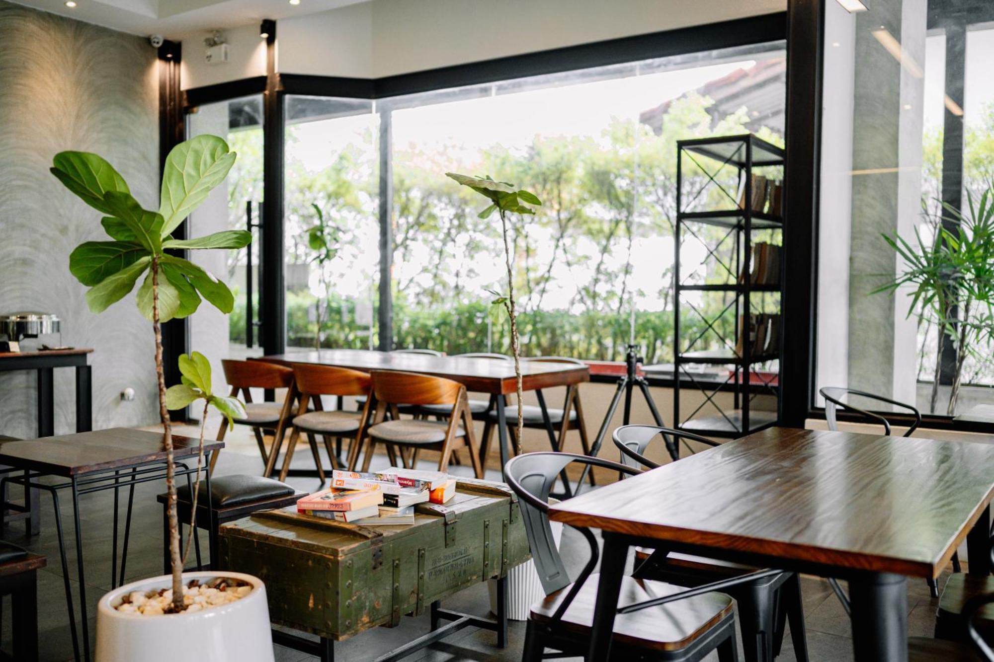 S 2 Modern Boutique Hotel Vientiane Exterior foto